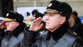 Почему выплачивают пенсию сотрудникам? в Бристоль